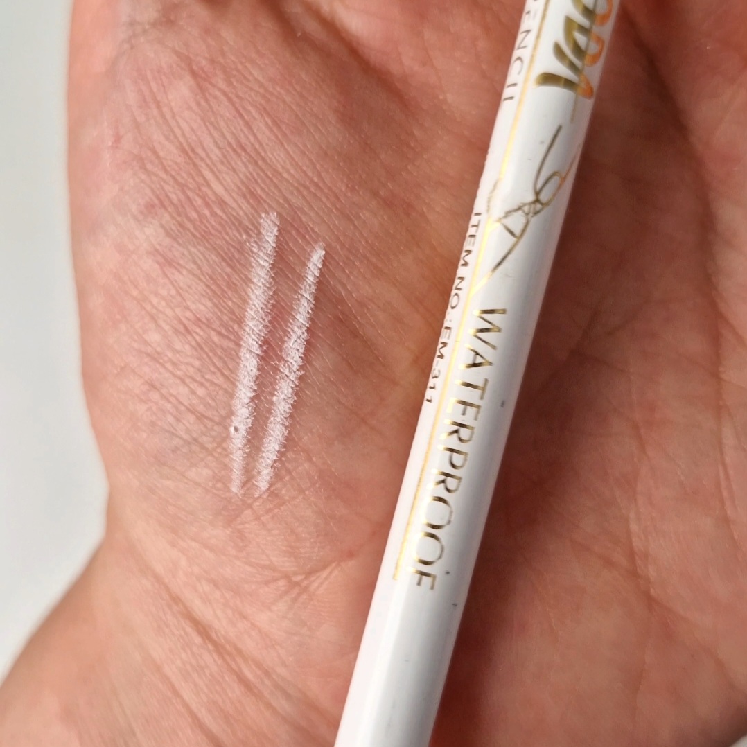 مداد سفید Moda 🤍